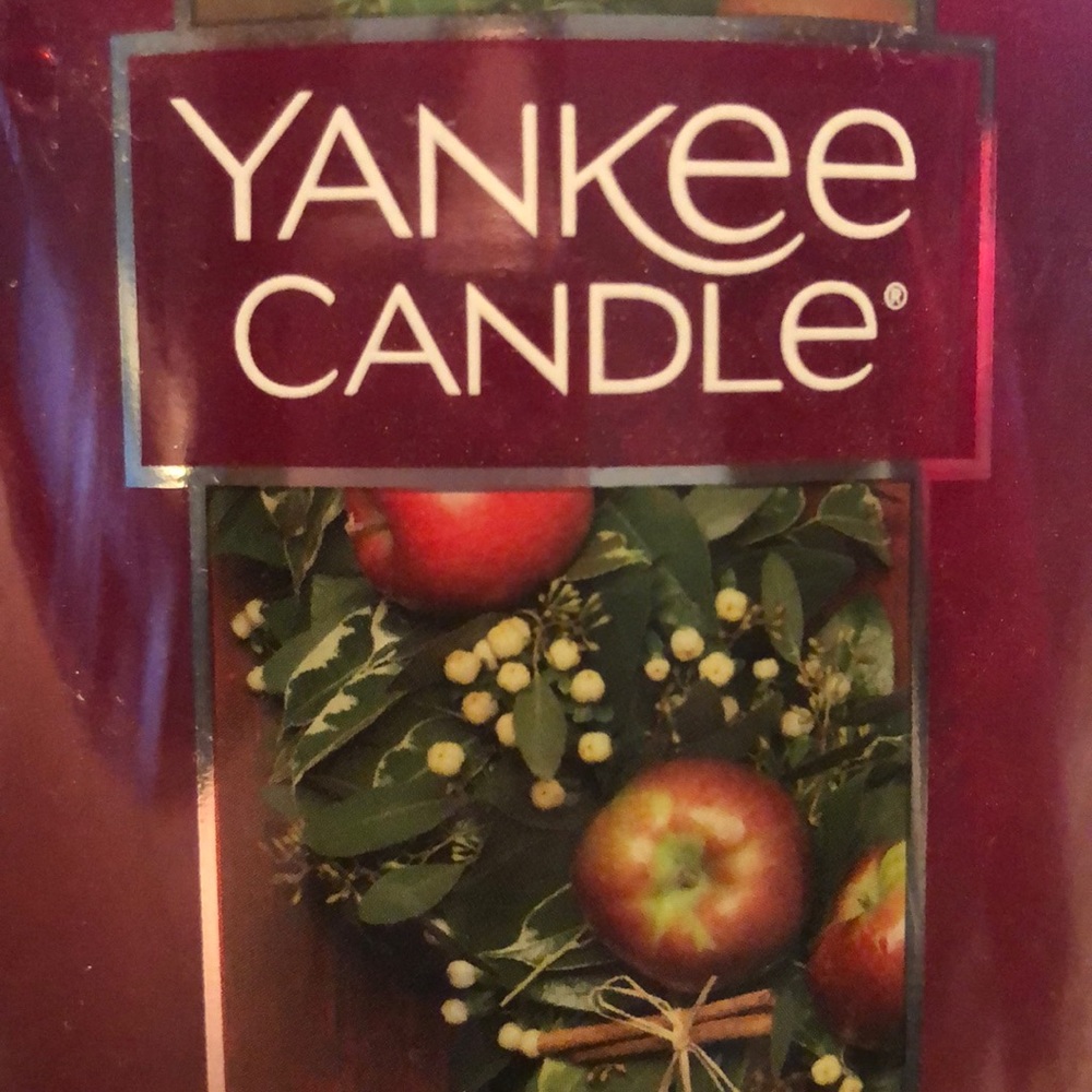 Meet your Posher, Divette